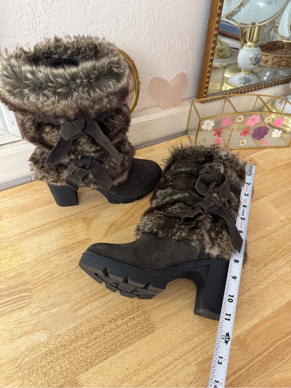 2000’s BEARPAW Brown Faux Fur Suede Chunky Heel Boots Size 5 Whimsigoth Y2K - Picture 7 of 13